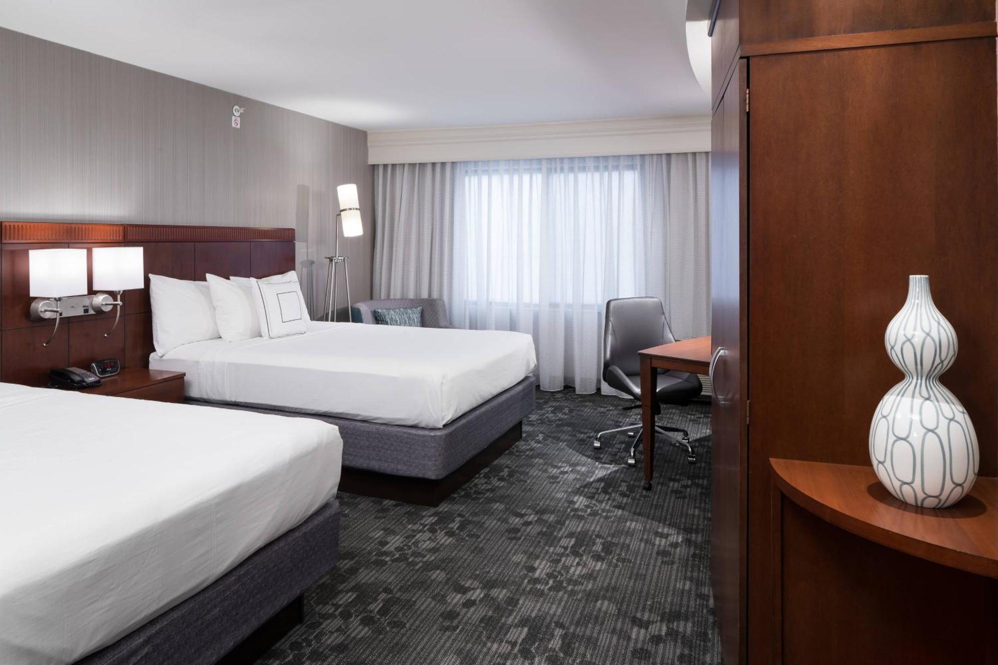 מלון Courtyard By Marriott ווסט אורנג' מראה חיצוני תמונה
