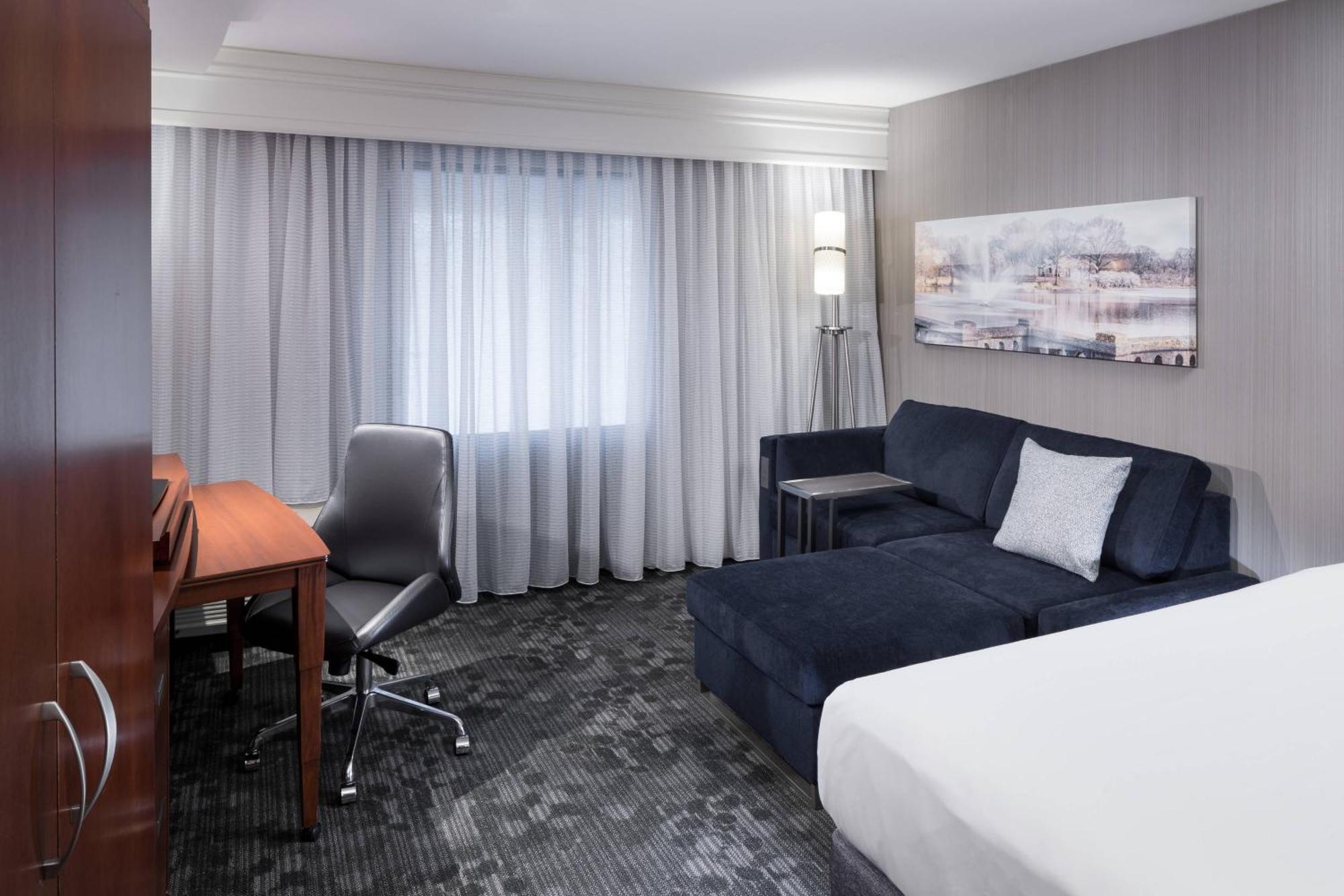 מלון Courtyard By Marriott ווסט אורנג' מראה חיצוני תמונה